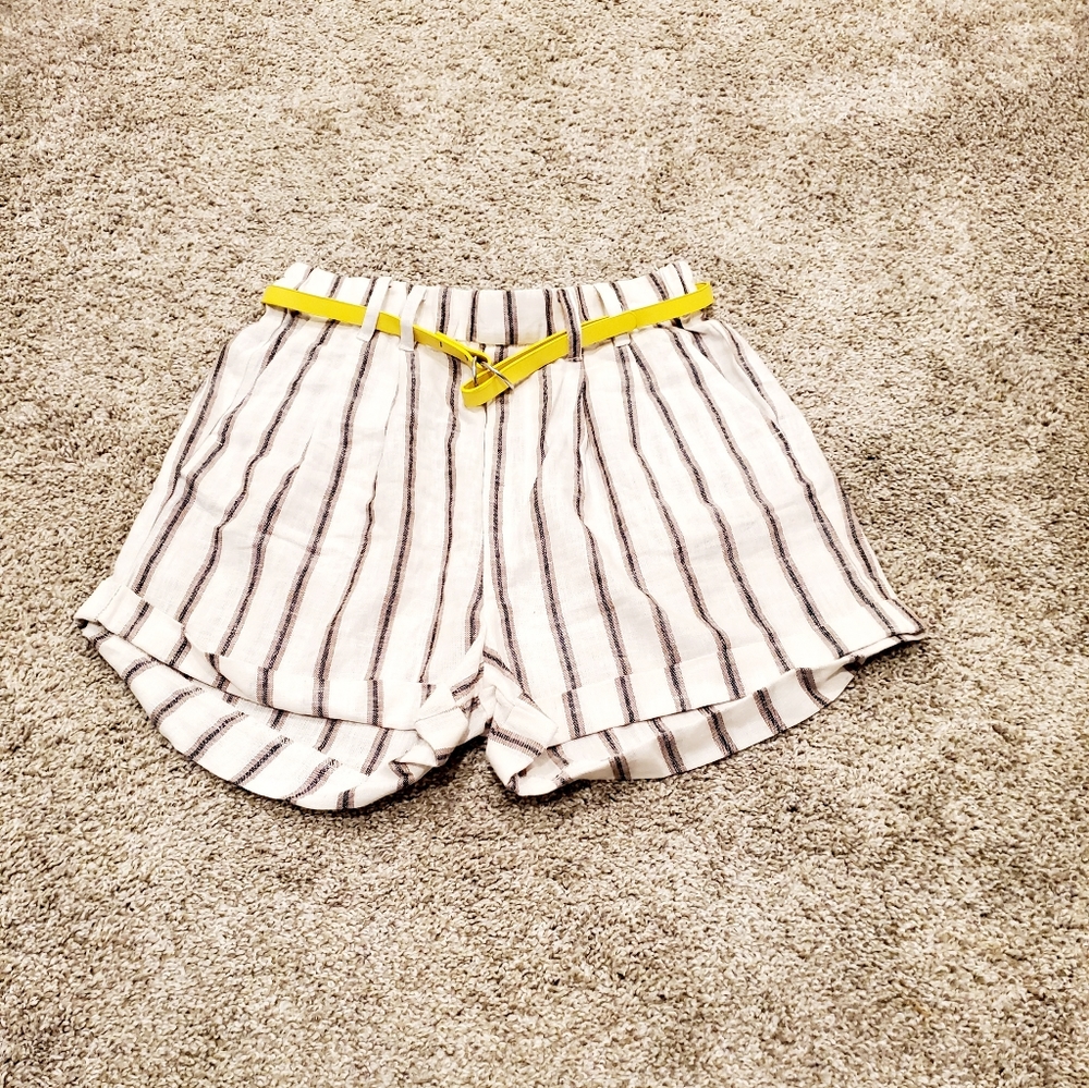 Love tree shorts